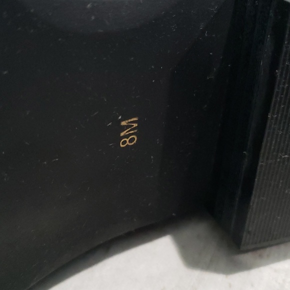 Guess boots. - Picture 6 of 9